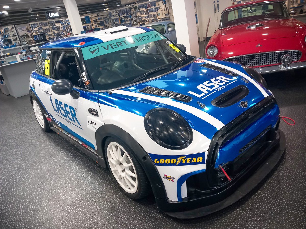 The MINI CHALLENGE UK tweet media