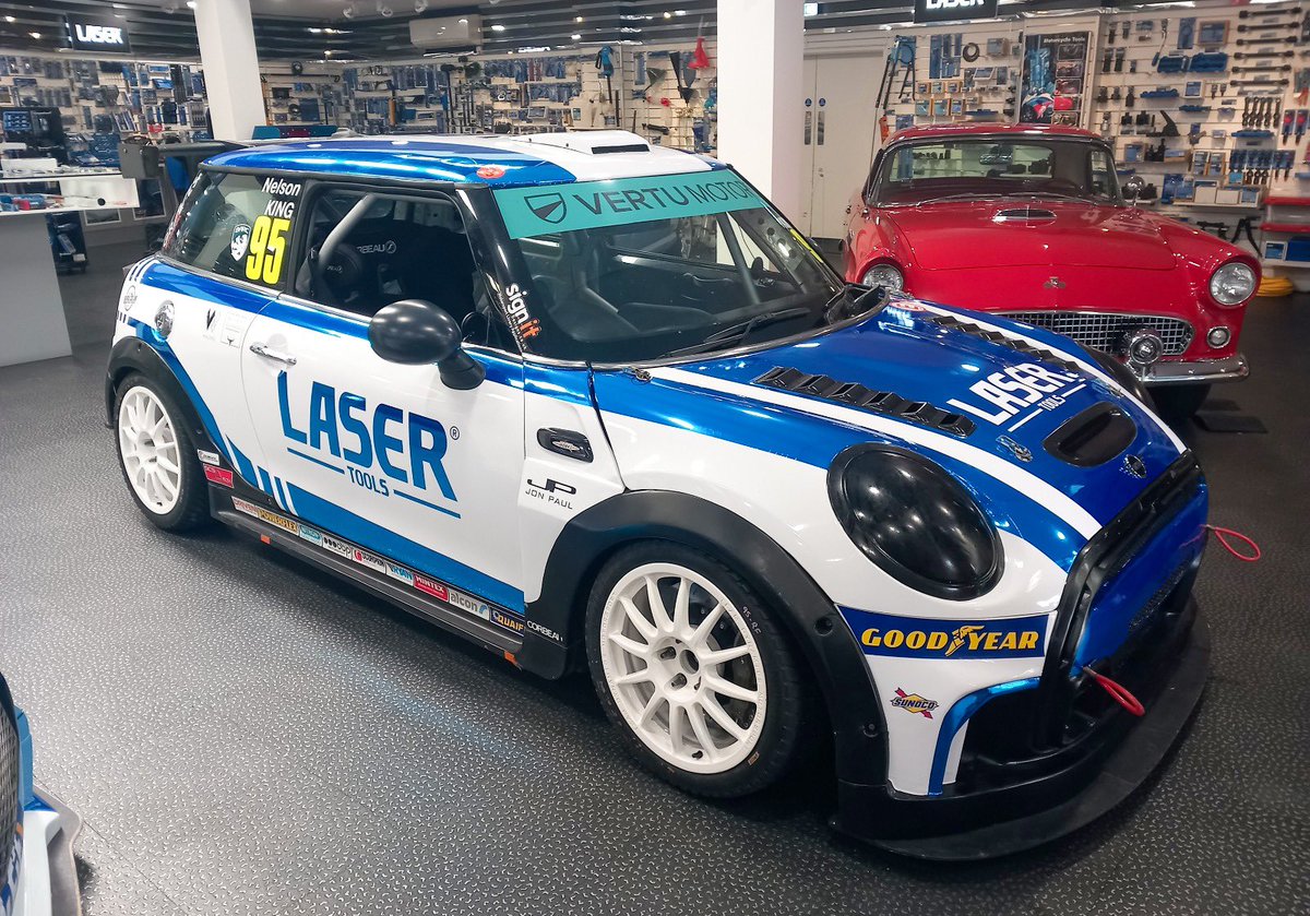 The MINI CHALLENGE UK tweet media