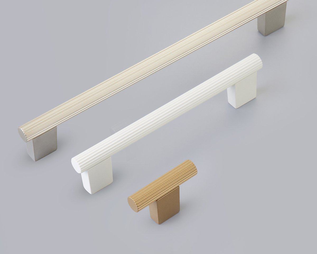 Schaubhardware's tweet photo. Aspero, Borde &amp; Suave Collections 

Three new collections of contemporary cabinet hardware, all expertly crafted in Spain.

More info available at https://t.co/vUrXic4Zf0 #jewelryforthehome https://t.co/xuDHnDS5hs