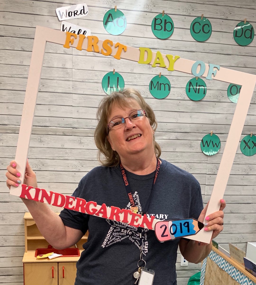 LoriStantonEdu's tweet photo. #ThisIsMe⬇️ #ThisIsMyFriend⬇️
⬇️𝗧𝗵𝗶𝘀 𝗶𝘀 𝗵𝗲𝗿 𝗰𝗹𝗮𝘀𝘀𝗿𝗼𝗼𝗺 𝗮𝗻𝗱 𝗵𝗲𝗿 𝗳𝗹𝗼𝗼𝗱𝗲𝗱 𝗺𝗮𝘁𝗲𝗿𝗶𝗮𝗹𝘀.⬇️

🔴🔴🔴🔴#PleaseHelpMyFriend🔴🔴🔴🔴
❤️We are best friends and Kinder colleagues❤️
#clearthelist2023 A gift card will help. @GailDold https://t.co/9hHemukPMt https://t.co/M9meoXWYkv