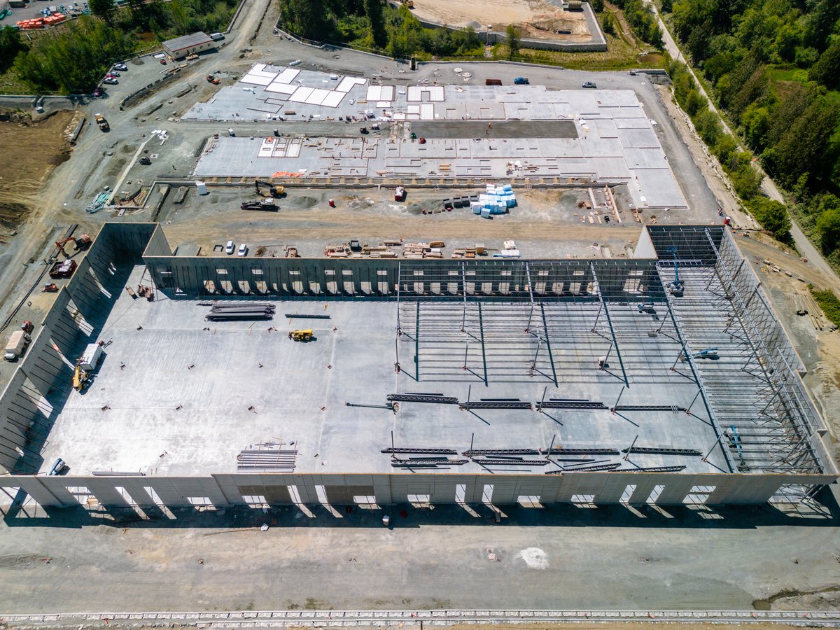 WalesMcLelland's tweet photo. The eight-building Xchange Business Park is progressing nicely as the first buildings are starting to take shape. Once completed, the eight Class A, multi-tenant distribution warehouse facilities will encompass 80 acres.

#WalesMcLelland #WMConstruction https://t.co/0Uh9rPRPkw