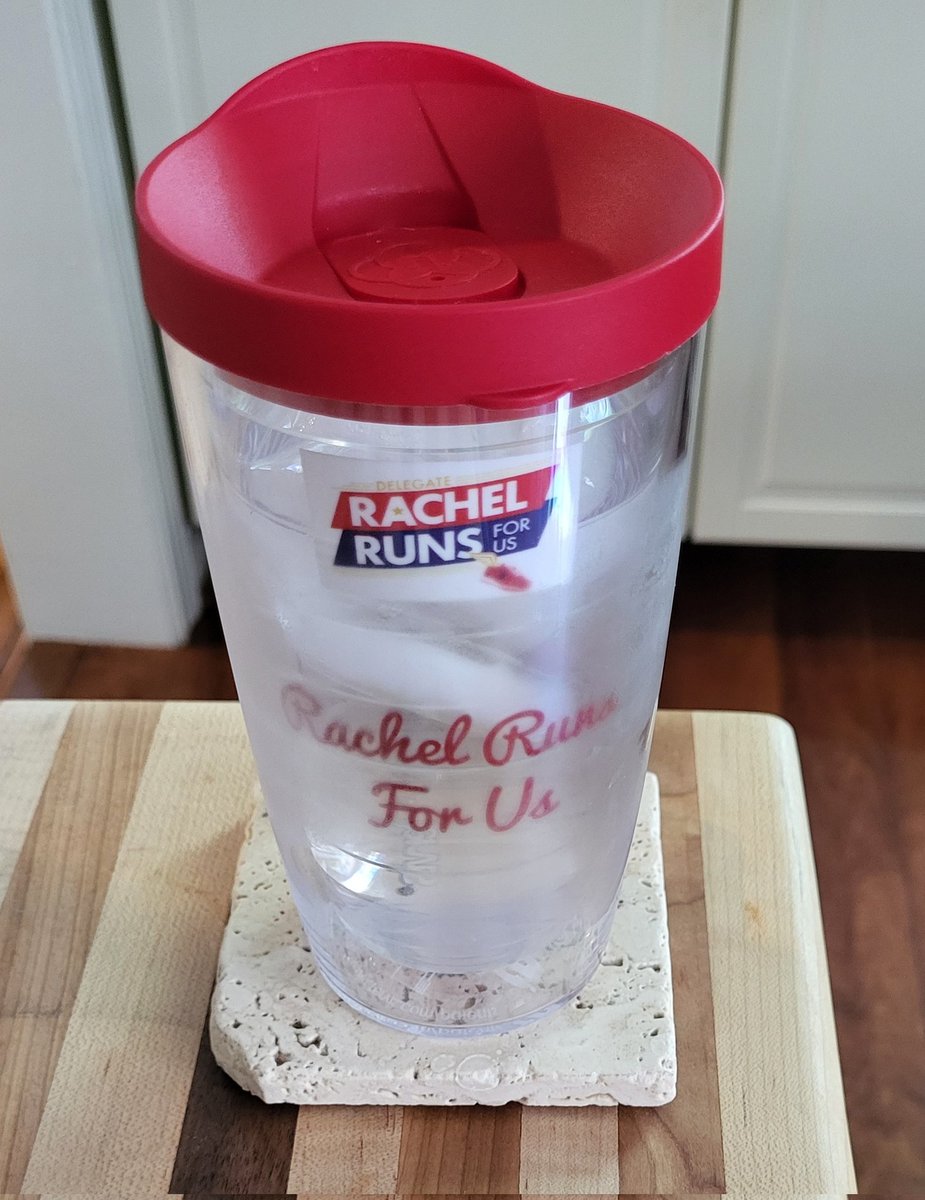 RachelAnneLevy's tweet photo. Did your awesome campaign manager get you a special insulated tumbler to help you stay hydrated and motivated in these hot summer months of the campaign?
Well, mine did!
Thanks @ashleyhall1984!
#RachelRunsForUs
#Lasttimewebuiltthistimewewin https://t.co/PqzAm8Rk57