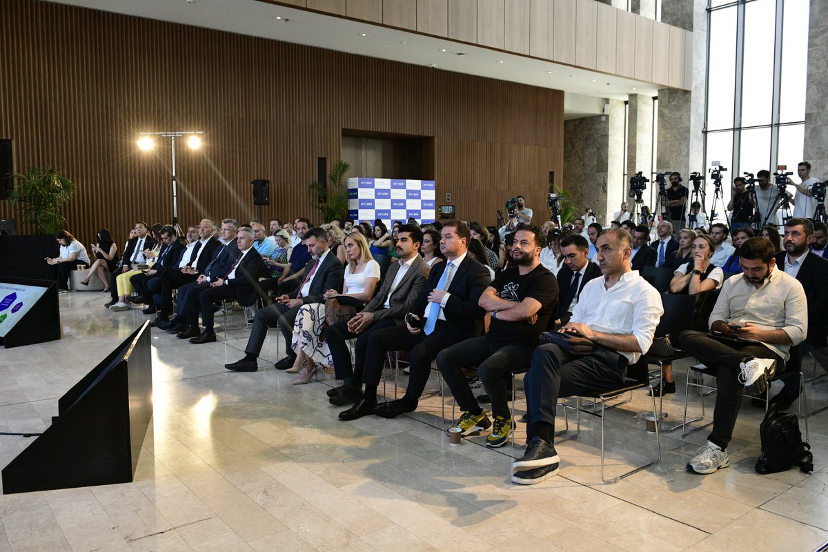 gyoderonline's tweet photo. ihtiyaç duyulan rezerv kiralık konut ihtiyacını da karşılayacak üretimin hızlandırılması hedefleniyor.
Buluşmamıza yüksek katılım gösteren değerli basın mensuplarına ve GYODER Üyelerimize teşekkürlerimizi sunarız.
#gyoder #gyoderonline #gyoderyenikonutmodeli https://t.co/bauK82qdSJ