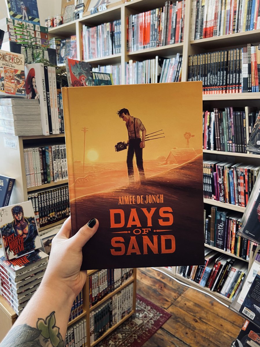 SelfMadeHero's tweet photo. Timely and well researched, Aimée de Jongh takes on the 30's Dust Bowl Disaster with #DaysofSand in a way that makes it relatable today, whilst capturing the severity of it at the time. ⏳
This is a frequent recommendation at @OKComics! https://t.co/l8XERW5fWX #SelfMadeHero 📚 https://t.co/ZwLNlThCeW