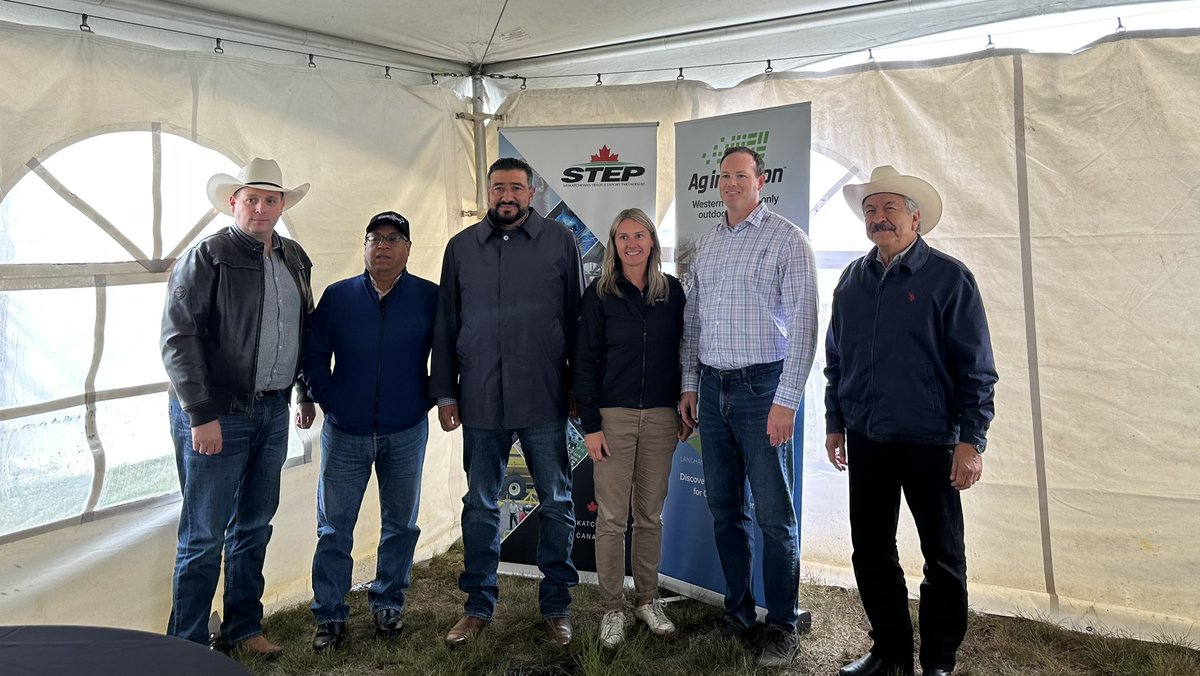 Thank you <a href="/SaskTrade/">STEP</a> and <a href="/AginMotion/">Ag in Motion</a> for providing us with the opportunity to meet with the Mexican delegation to discuss Quantum Genetix technologies that improve beef production. We had some great conversations! #AIM23 #Genomics