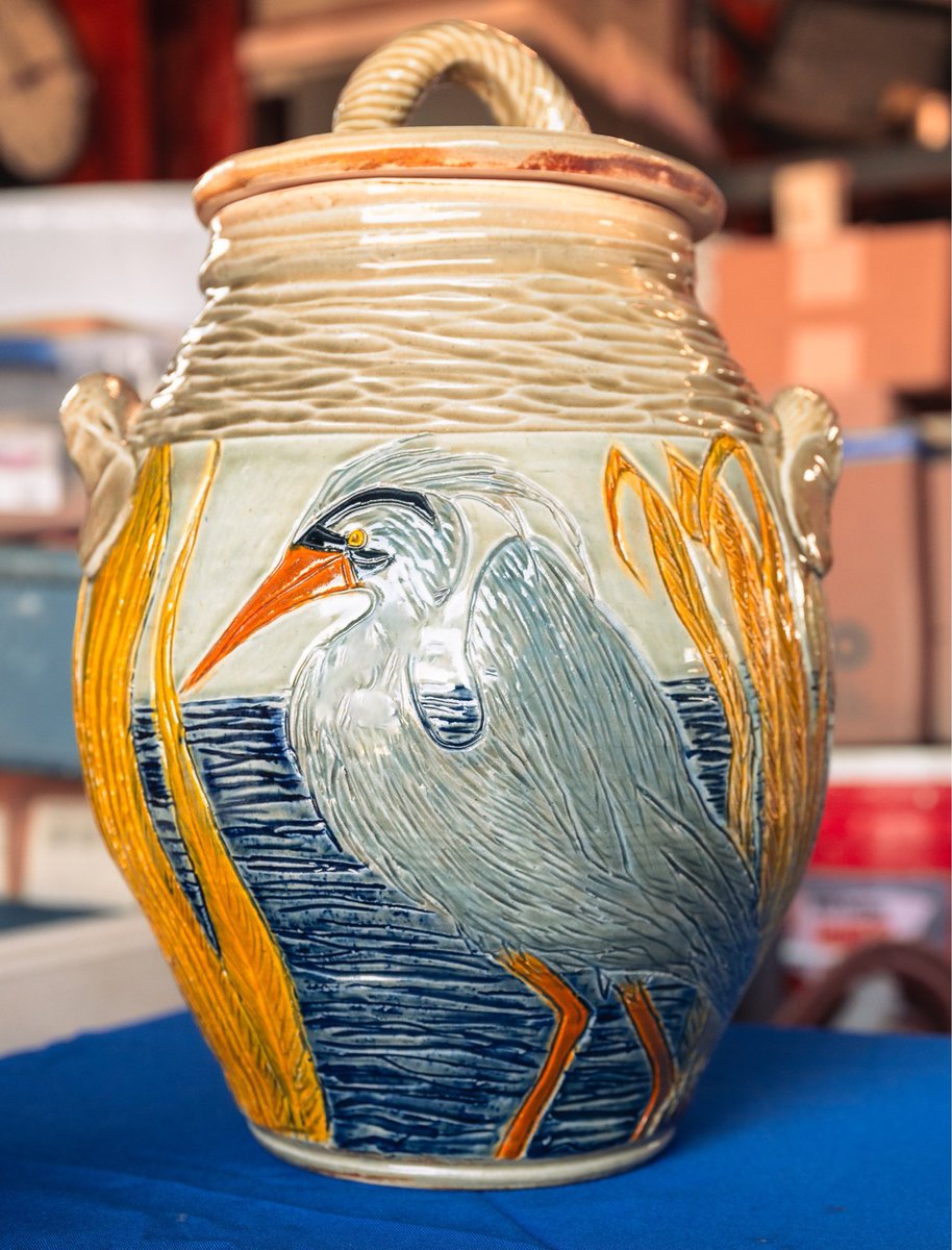 mtsrivs's tweet photo. This exploration of the Washington County, MD Pottery Trail by the South Mountain Journal brings us to ceramic artist Pamela Hall in the hip and historic town of Hagerstown, Maryland. Experience beautiful functional art for home and to accent your life. #pottery #potterytrail https://t.co/KddrUG8rpo