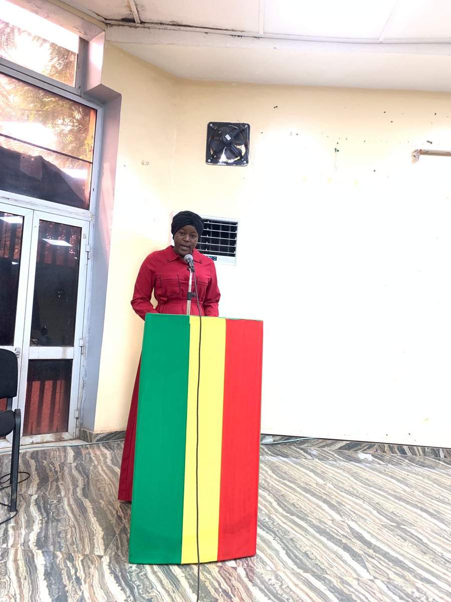 Retour en image sur la journée de plaidoyer pour l'adaptation de la loi 02-044/du 24 juin 2002 relative à la santé de la reproduction aux besoins spécifiques des jeunes filles au Mali à la maison de la presse de Bamako .

Les différentes interventions de la journée...