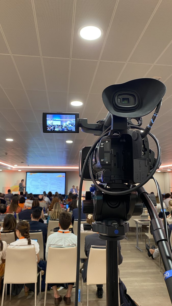 Nacho_Events's tweet photo. A parte de cubrir 🎤 noticias y sucesos 🚑 para informativos como Operador de Cámara ENG 🎥; también realizo Streaming profesionales para eventos corporativos, congresos, presentaciones, etc.

ℹ️ Más info:
🌎 https://t.co/TKkzcvQ9Mp https://t.co/Avm68c4OTi