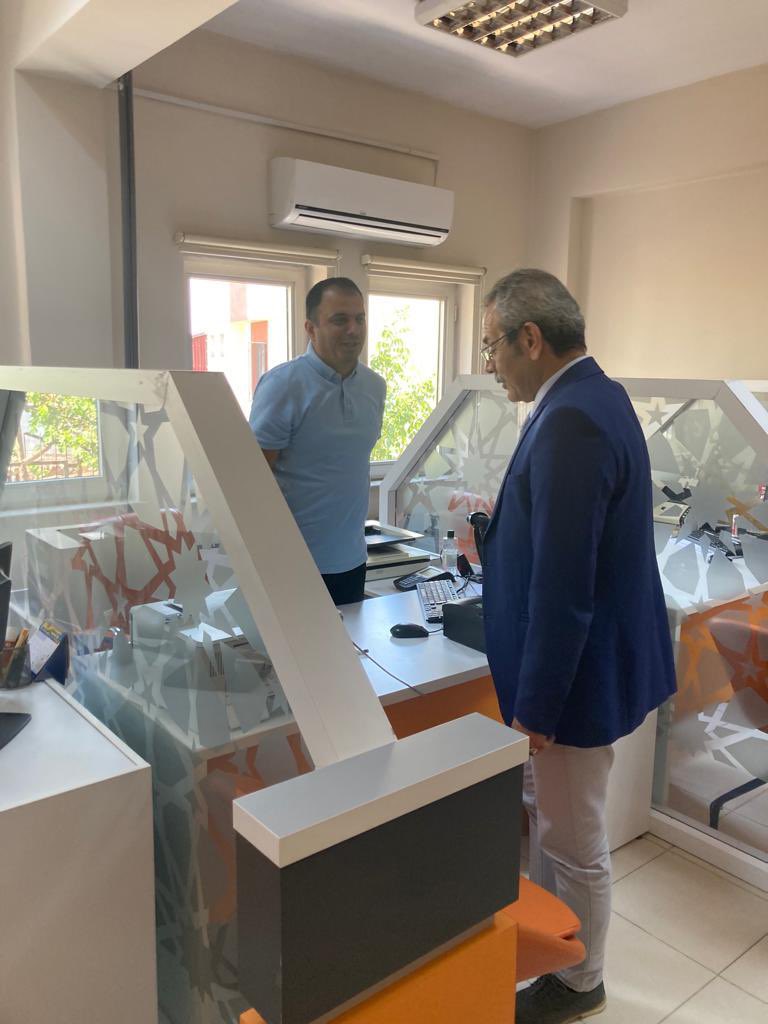 AladagNufus's tweet photo. Adana İl Nüfus ve Vatandaşlık Müdürümüz Sayın Sakip PEHLİVANOĞLU Müdürlüğümüze ziyarette bulundular. Kendilerine nazik ziyaretlerinden dolayı teşekkür eder, saygılarımızı sunarız.
@sefikaygol 
@drsuleymanelban 
@sakippehlivan 
@sofuoglufatih 
@AdanaNufus 
#HayatınHerAnında https://t.co/BSs4xDYE7h