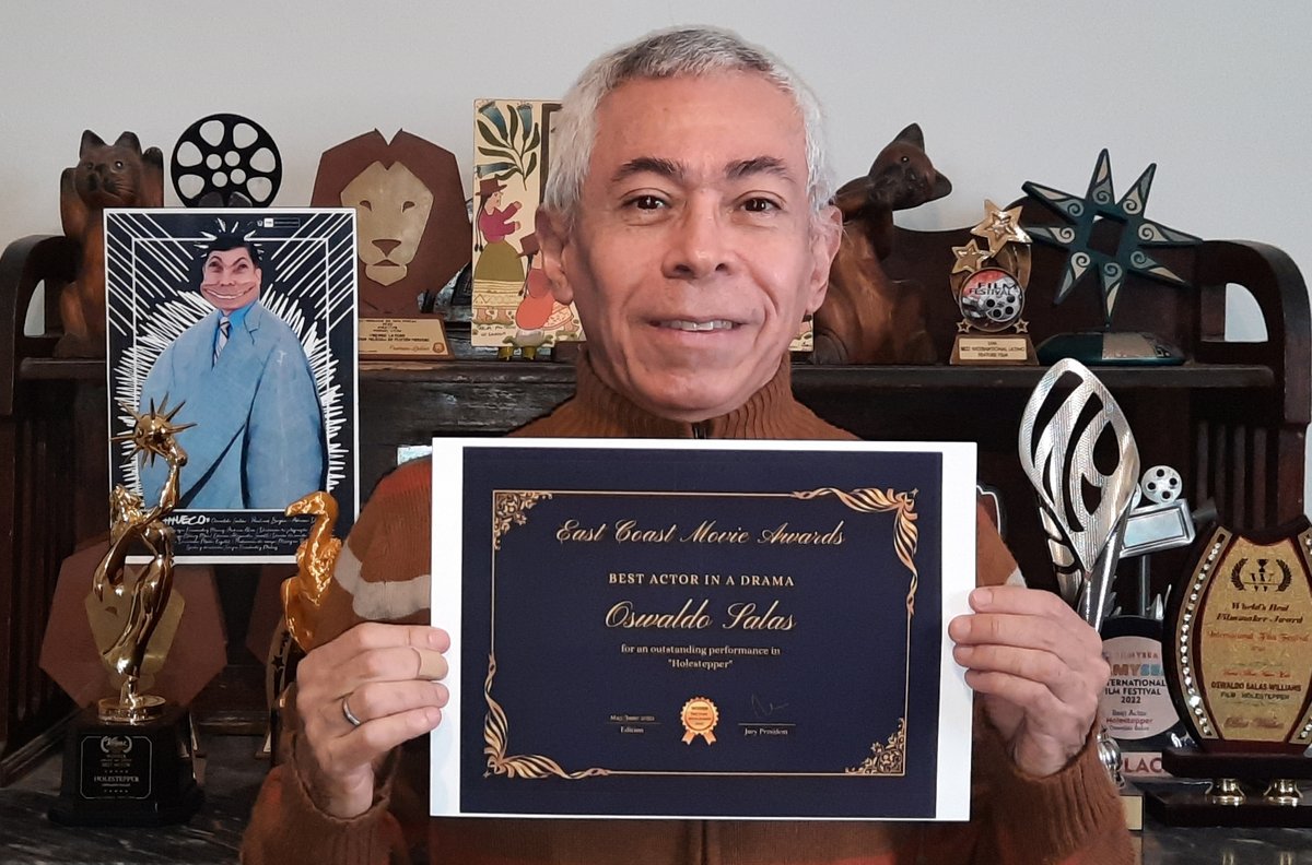 oswaldosalas's tweet photo. El East Coast Movie Awards me envió los certificados de los 3 premios que ganamos con Pisahueco (Holestepper) de Sergio Fernández Muñoz: Mejor Cortometraje Internacional, Mejor Actor en Drama (yo) y MejorActriz de Reparto (Paulina Bazán).
@ecmawards https://t.co/FkmURnNAgJ