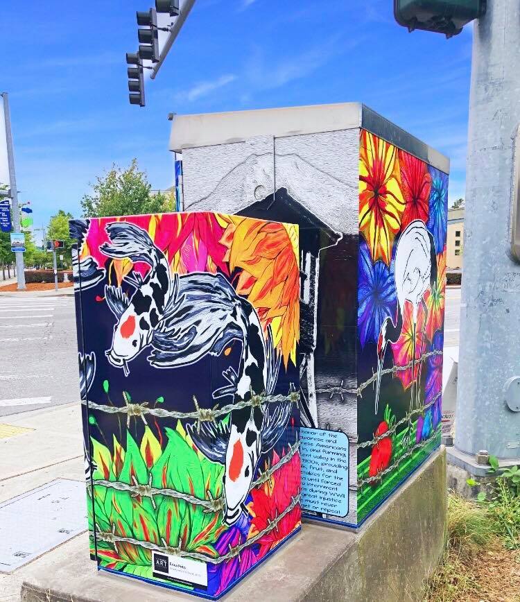 cityofkent's tweet photo. Have you seen any of the beautiful traffic control box art wraps around the city? 🎨
These were made possible through our Public Art program! #KentArts
It's a partnership between artists, the Arts Commission and our Parks, Public Works and Police departments. https://t.co/e83R0r9afx