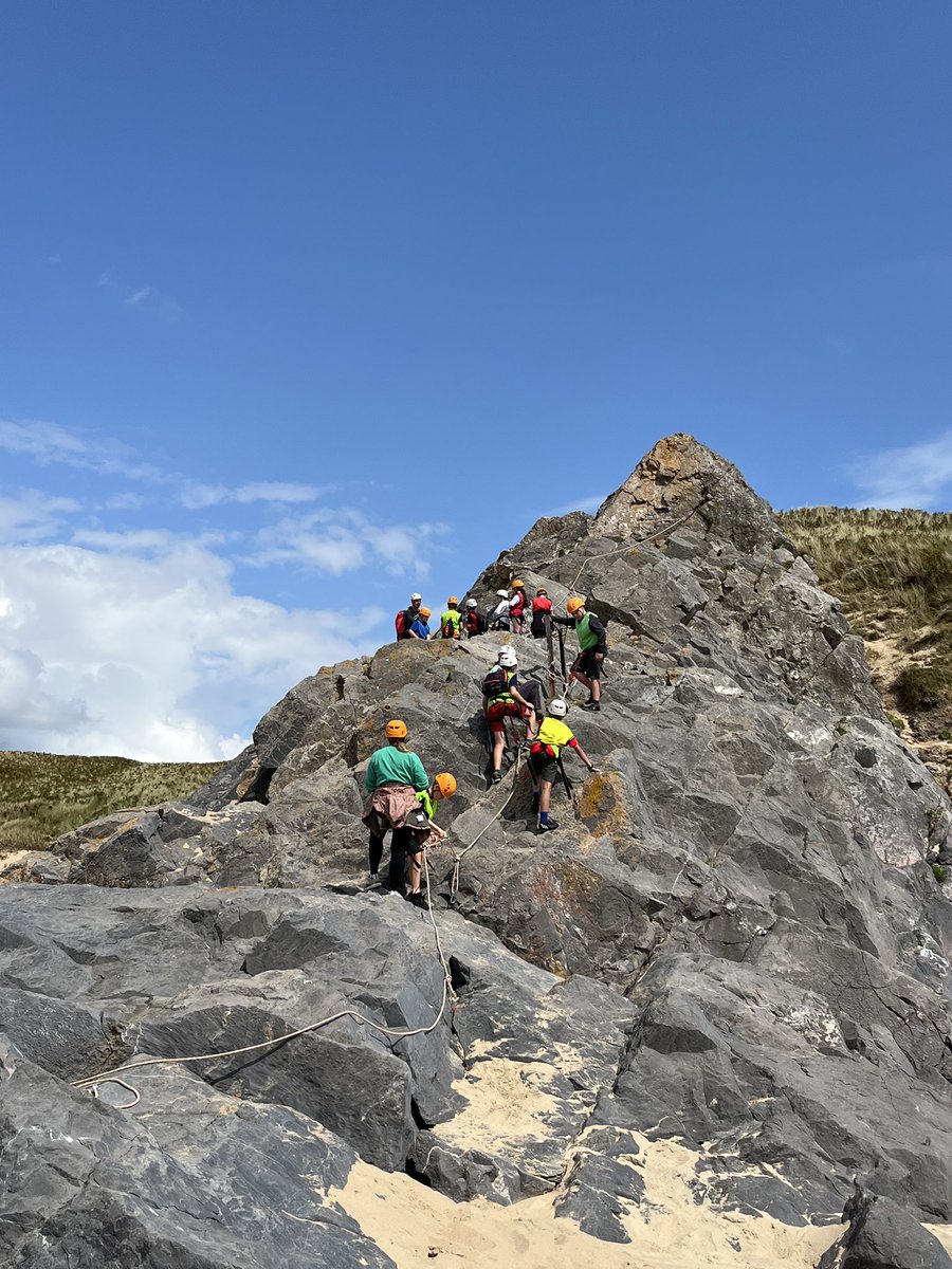 llanrhidianp's tweet photo. Up, up, up, we go! Time for rock climbing.π§π§ββοΈ #LlanOut #LlanHealth #Llan4P #LlanFun https://t.co/qFHdwnaoXH