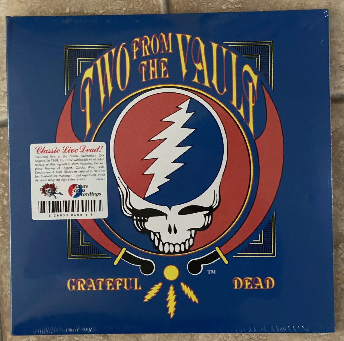 davidcovfefe's tweet photo. New arrival. #PiecesOfVinyl #Noine https://t.co/cZqKQWQSzN