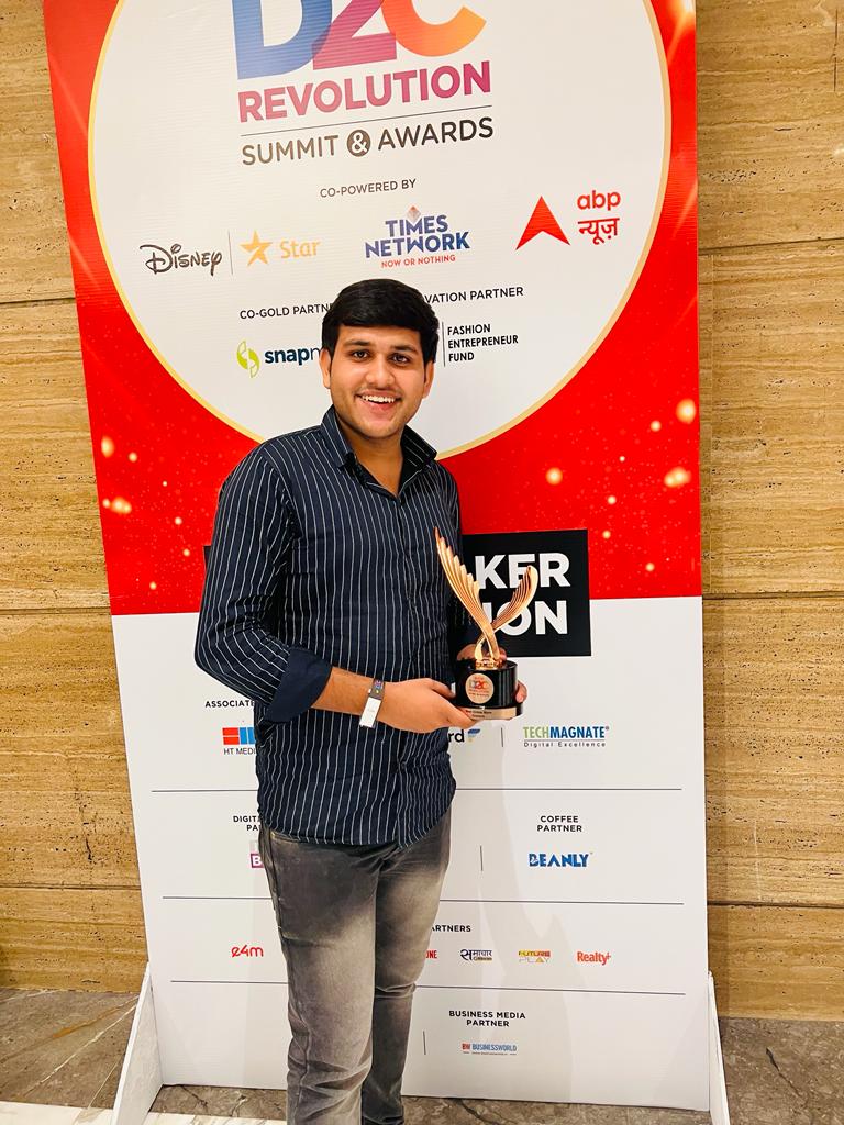 gizmoreindia's tweet photo. Thrilled & grateful for winning the #e4mD2CRevolution Wing Trophy 2023 π Won in the Best Online Store category. Thankful to our team & customers for their support. #e4mawards #d2cbrands #d2cindia #d2cinnovation ππ #Gratitude #Achievement https://t.co/rAxLEAglmz