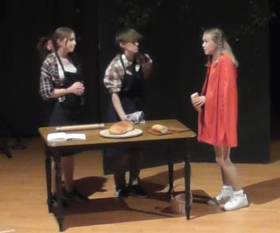 AVPerformingArt's tweet photo. On Wednesday 19th July, Arrow Vale Drama Club performed in the Summer Showcase. Acting, singing and dancing as they took us on an adventure Into the Woods.
@AVPerformingArt
@ArrowValeSchool https://t.co/nndiHWaTil