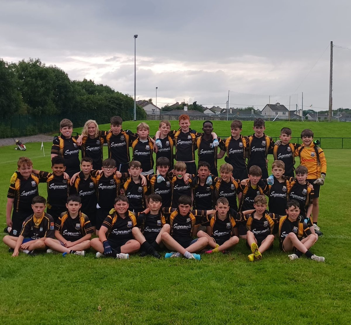 BallinasloeGAA's tweet photo. Congrats to our u13 boys on their comprehensive win in their quarter final against St. James B yesterday evening.

Thanks to St James for travelling and for the very sporting game.

Next up a home semifinal vs Northern Gaels (date and time to be confirmed)

🟡⚫🟡⚫🟡⚫🟡⚫🟡⚫ https://t.co/kikVxeSsMY