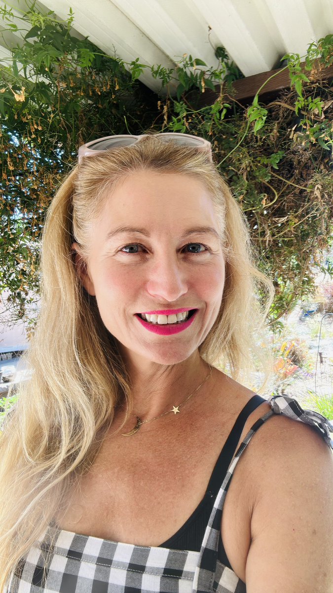 <a href="/GamedayGarage/">Garage Gameday Sports</a> <a href="/TMobile/">T-Mobile</a> Thanks for a space to share!
👩‍🏫year 24 in teaching
✏️#kindergarten
🍎 #California 
💫 Wishing for photo boxes for daily games &amp; letter clips 🍎 
Any donations &amp;RTs are GREATLY appreciated for a successful year ahead! #clearthelist  #AdoptATeacher 👉🏼 amzn.to/3vHIDJU