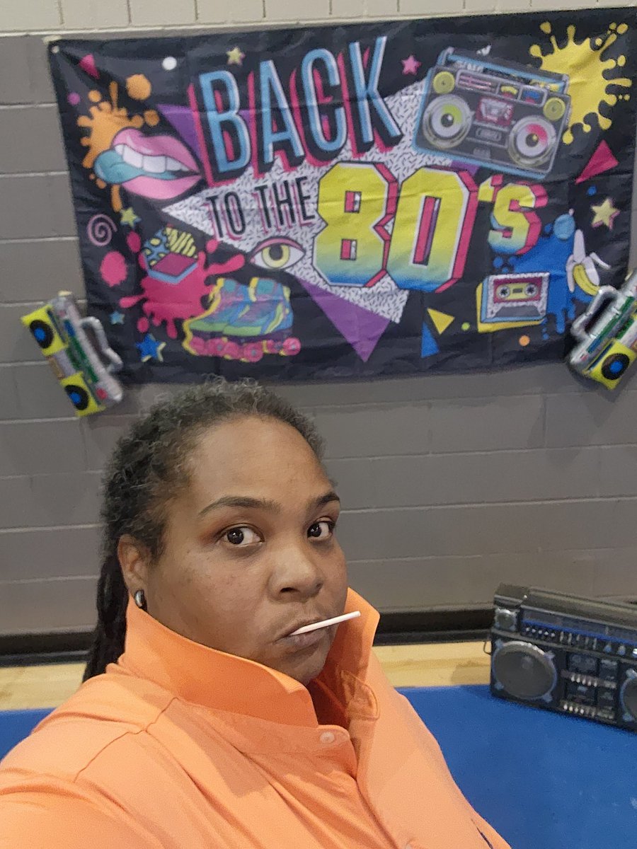kvclark1972's tweet photo. Can't live without my radio
#Dallashasrhythm
#Summersummit23
#Leadwithrhythm https://t.co/glmu2JIZPP