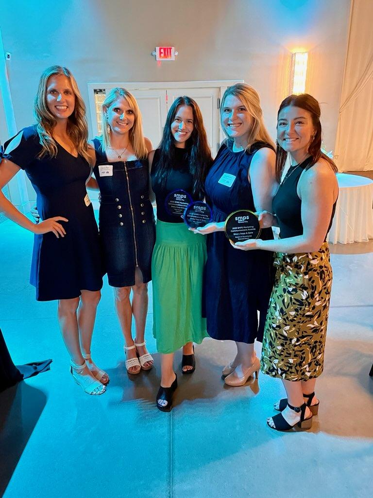 ESS_emerysapp's tweet photo. Last week, SMPS #KansasCity hosted their 2023 Marketing and Communications Awards Gala recognizing some bada** marketers in the Kansas City A/EC/ industry. We had to call for reinforcements to get our THREE pieces of hardware home π π π
#ESSKC #AwardOfExcellence https://t.co/jHSs1ekBzS