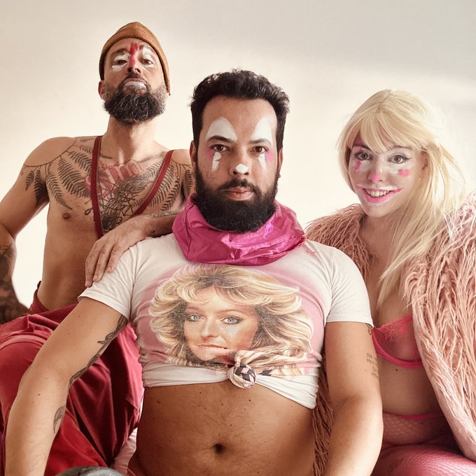 Barbie, palha&ccedil;os e outras coisitas mais&hellip; rupturas dissidentes da ordem, da beleza embalada, da moral<a href="/tag/valentinesday"class="tags"><span>#valentinesday</span></a><a href="/tag/diadosnamorados"class="tags"><span>#diadosnamorados</span></a>