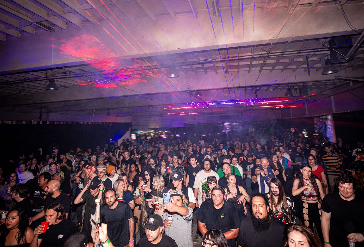 Recap from our last event. We've been so busy with this next event we forgot to give thanks to everyone involved with the Commodo x Skeptical show. 🙏

Next up this Saturday at the Regent! Pull up!!!!!! 😈