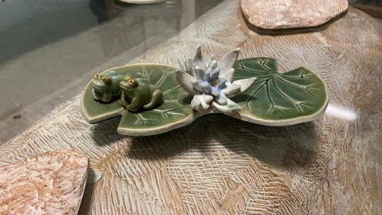 Hippo glass table with lily pad coasters