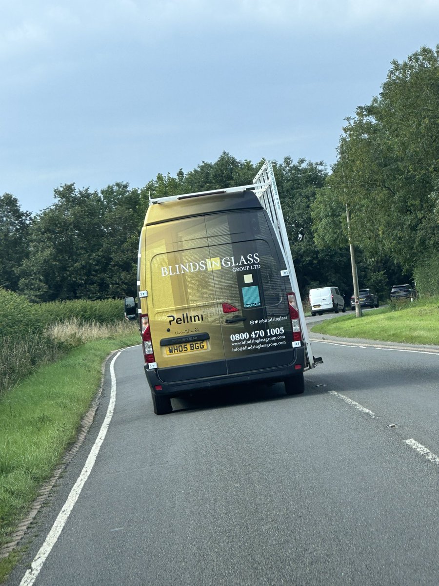 BlindsInGlass's tweet photo. Eye spy our super delivery driver Chris out & about today
Great Service is what weโre built on, without it, weโre just suppliers of stuff, & who wants that ๐คท๐ปโโ๏ธ
#GoBiGGonService https://t.co/2tnprIoYgE