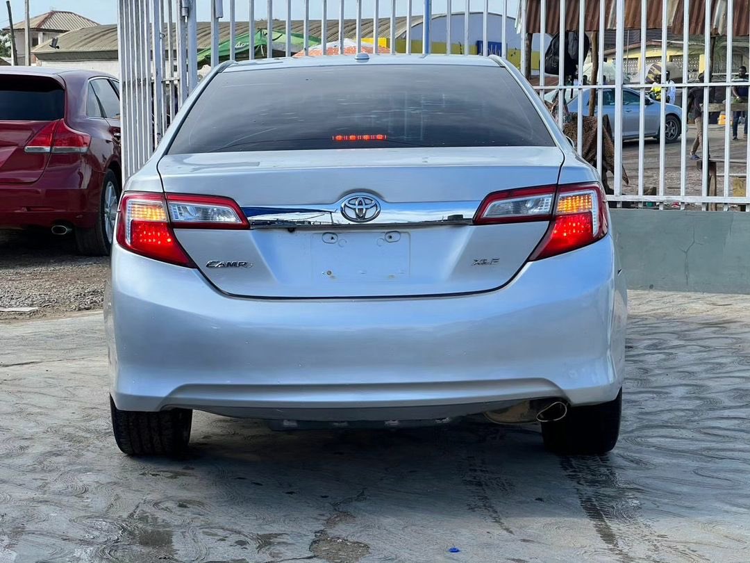 Auto__wheels's tweet photo. Registered Toyota Camry 2013 XLE
Thumb start 
Reverse camera 
Navigation screen 
First body pan
Price: 5.8m
Location: Lagos 
Call or WhatsApp : 08166239674
#At20 #Instablog #BrunoFernandes #WhatsApp #AlNassr #Tinubu #Hilda https://t.co/NxHsxhLHfn