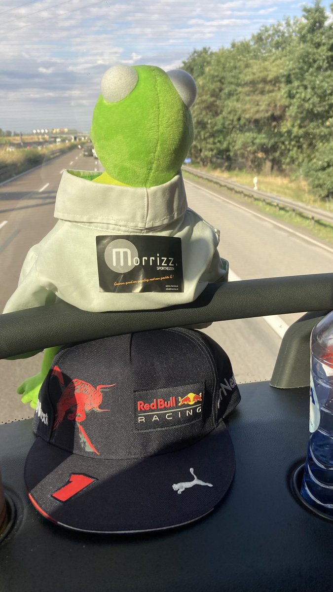 HugoK61's tweet photo. Onderweg naar #Hungaroring met Morrizz https://t.co/hdAJrQ0vOW