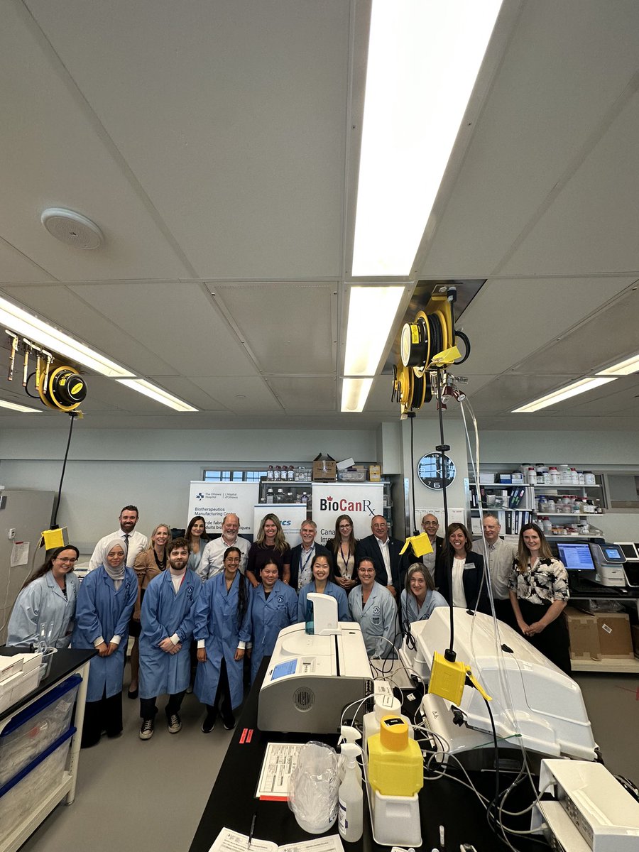 JillDunlop1's tweet photo. It was great meeting with students and seeing their successes at the CanPRIME Biotherapeutics Manufacturing Centre!  
 
Thank you @MitacsCanada and Ottawa Hospital for your important work in health, innovation and accelerating novel cancer immunotherapies! https://t.co/5xC89Gbuyd