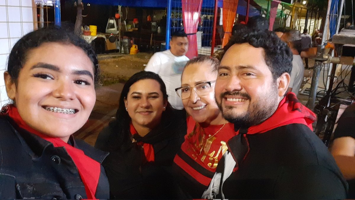 KarinaIsabel78's tweet photo. #4419VivalaRevolucion Aquí celebrando un Aniversario más de Nuestra Revolución Popular Sandinista❤🖤#Siempremasallá Ni un Paso atrás❤🖤#Nicaraguavictoriosa bendita y siempre libre Y seguimos adelante aunque les duela a los golpistas❤🖤✌✌❤🖤✌✌❤🖤✌✌❤🖤 https://t.co/XULLZ4EynQ