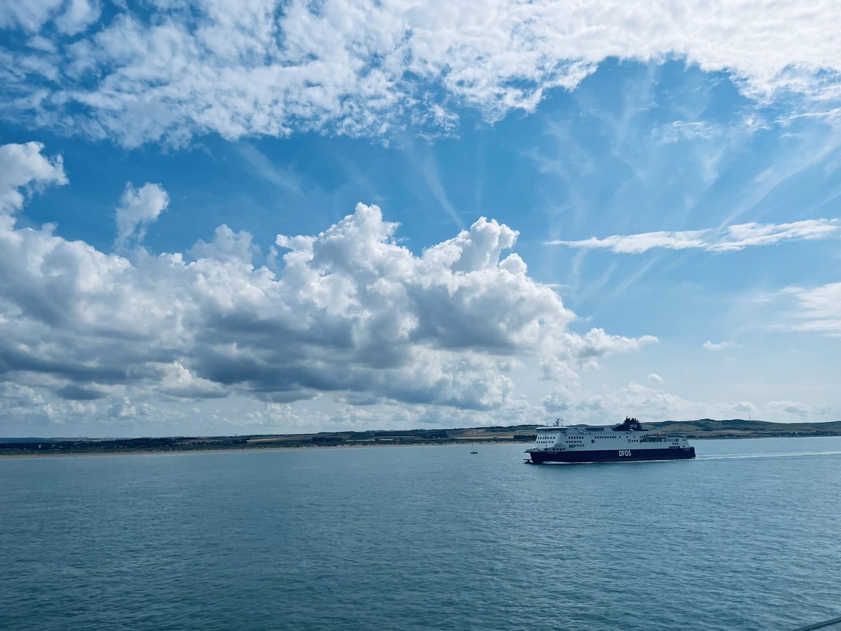holmfirthhigh's tweet photo. Au Revoir La France 🇫🇷 Back on British soil after a fantastic few days in Paris
Will update with ETAs shortly
Paris- à la prochaine 👋
#ActivitiesWeek2023🇫🇷#Paris2023 https://t.co/zqBwdNuRzU