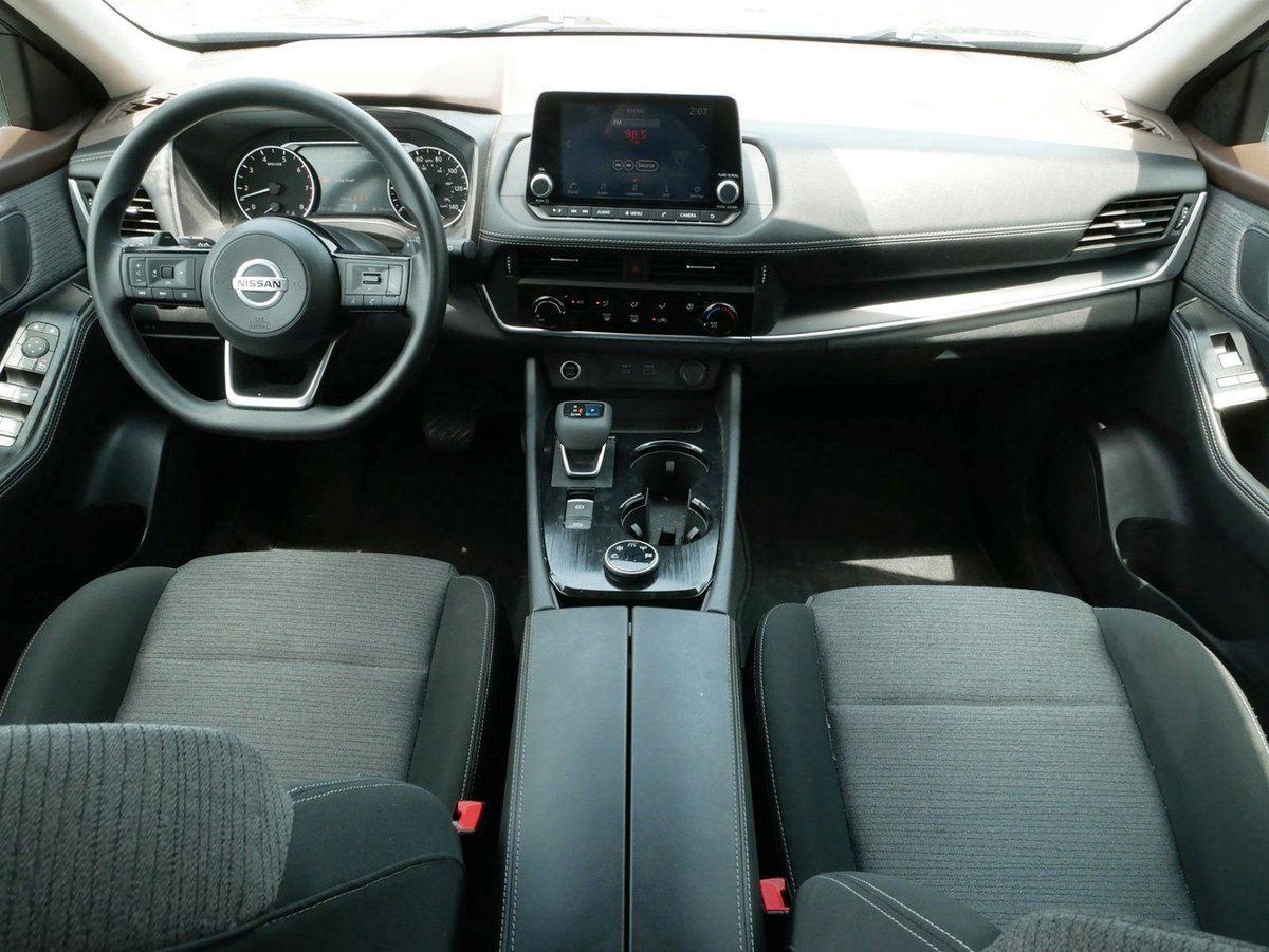 Luther Mazda of Lee's Summit tweet media