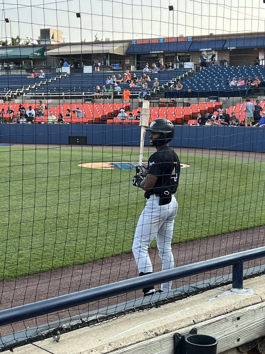 mrlarryridley's tweet photo. “On The Road Again” watching my son play in Maryland! @cam_ridley23 @WVBlackBears https://t.co/UJtirz8G1L