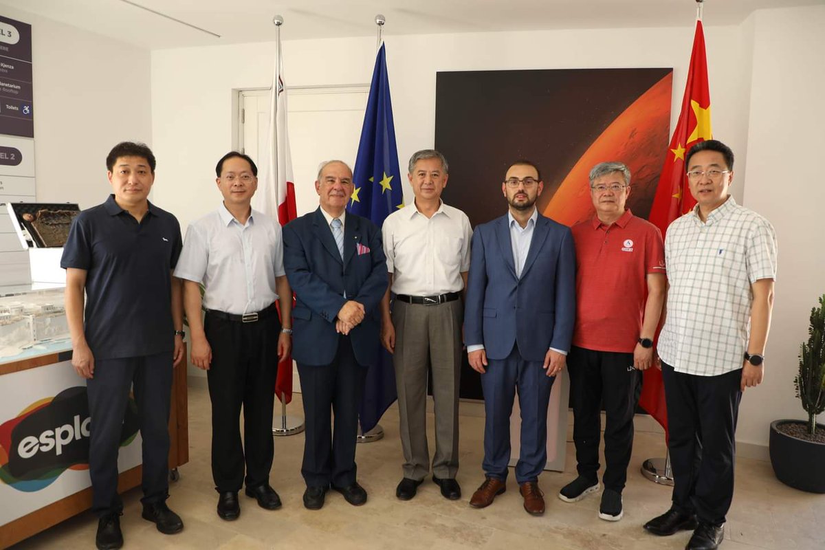 OlafMcKay's tweet photo. 🇲🇹 🇨🇳 Warmly welcomed a distinguished Chinese delegation at @EsploraMT today! They got an exclusive tour, including a remarkable model of the Zhurong rover exploring MARS displayed at Esplora. Thanks to China National Space Administration. 🌌 #Esplora #Science #Collaboration https://t.co/KP8vBmBfQ8