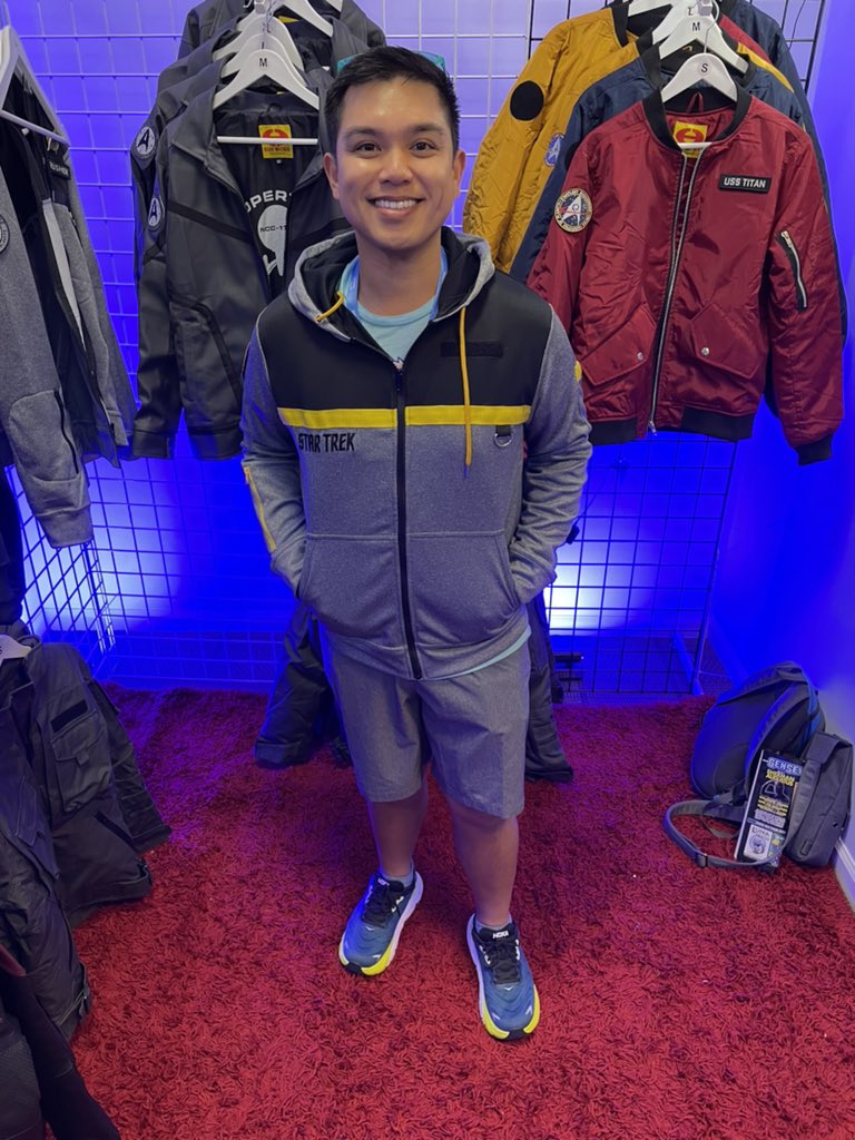 AJatComicCon's tweet photo. Stopped by the @HeroWithinInc Energize Lounge. Sip some coffee and check out their jackets! βοΈπΈπ½π
#SDCC #ComicCon #SDCC2023 #outsidecomiccon #StarTrek https://t.co/dy5nkWiwUH