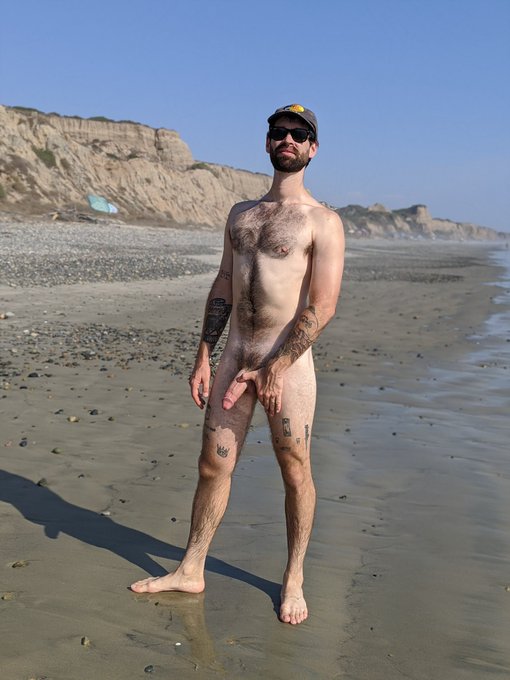 Get on your knees https://t.co/VIdLUvOOgR