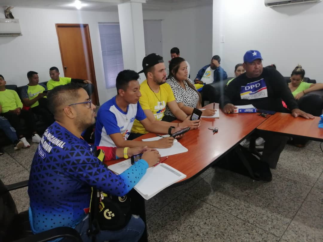 IdennaZulia's tweet photo. @IdennaZulia participó en una reunión técnica preparatoria del Plan Nacional Vacacional 2023; con la "Mesa Nacional de Recreación Para El Buen Vivir" y el Frente Preventivo del estado Zulia desde la Sala de Reuniones del Complejo Deportivo Luis Aparicio en #Maracaibo #Zulia https://t.co/7RlmSwsmRu