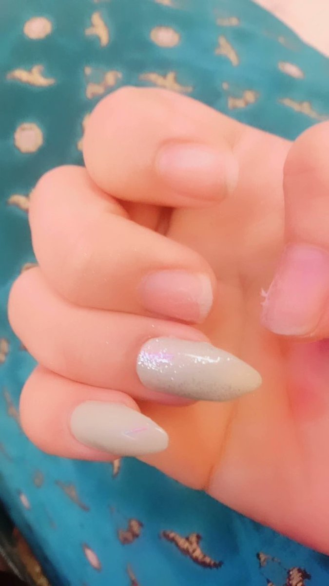 wifeurvirtual's tweet photo. Owhhh🥹 my nail💔 https://t.co/be2GxNSLKb