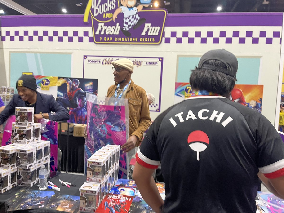 EvanFilarca's tweet photo. YURI LOWENTHAL, NADJI JETER, &amp; TONY TODD ARE OFFICIALLY HERE AT #SDCC2023!!! #MARVELSSPIDERMAN2 🕷🔥 https://t.co/1KgXeEtmOa