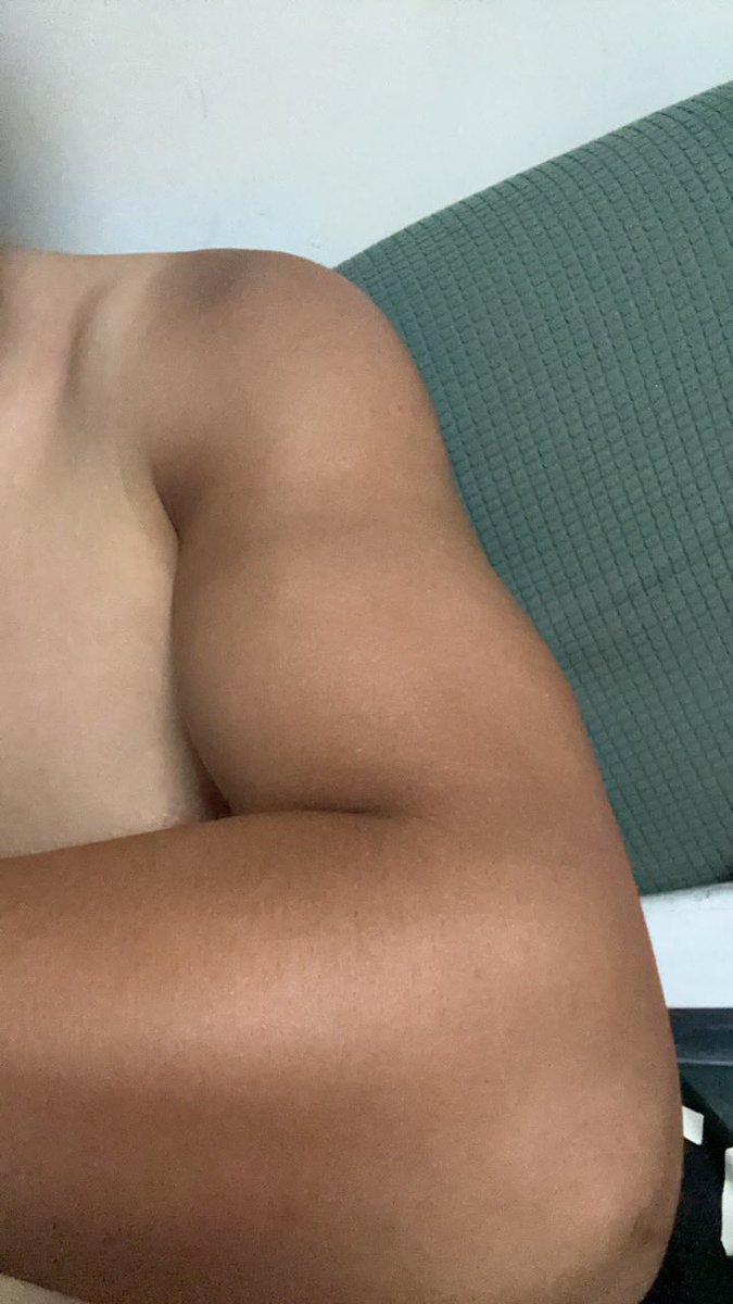 黑皮施工员S tweet media