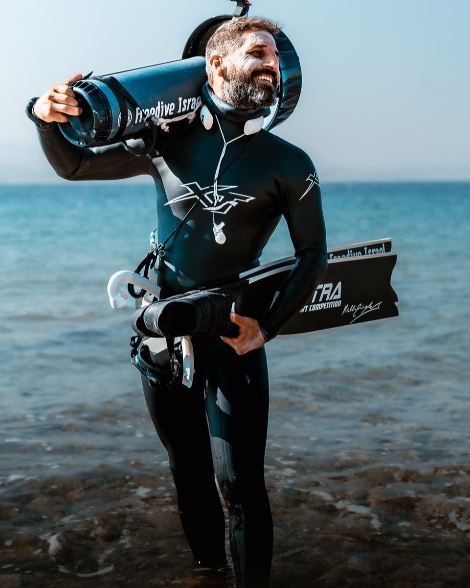 It's almost time for those weekend dives! Are you excited?

🤿: @ ariel_freediver on Instagram
📷: @ yakirasaraf on Instagram
🔁: @ freediveisrael on Instagram

#divextras #dpvdiving #freedive #freediver #freediving #divelife