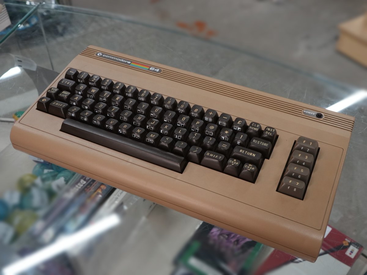nostalgic_vg's tweet image. Was this your first PC?  Raise your hand 🙋‍♂️
Available in-store while supplies last.
Questions? call (859) 282-0096 or visit our online store!
nostalgicvideogames.com
🕹️🎮👾
#commodore64 #c64 #retropc #retrotech #nostalgic #retrogaming #videogames #vintage #onlinestore #gaming