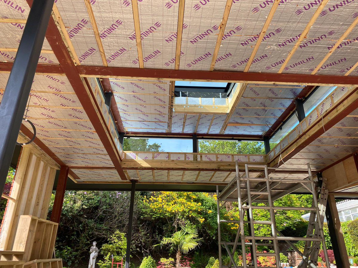 Wallsandceiling's tweet photo. Nice detailed ceiling at this stunning property.  Insulate…. Dropped Metal ceiling…. Plasterboard and skim. Looks amazing. 👍 https://t.co/4vdcp6Nc7q