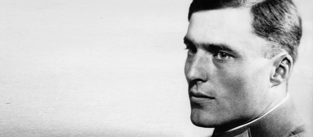Deutschland gedenkt heute dem Faschisten #Stauffenberg, der nur einsah, dass Hitler den Krieg verliert. Dies zeigt deutlich, dass es keinen Bruch zum #Faschismus gab und auch keine Aufarbeitung. Von den 200.000 Beteiligten am #Holocaust wurden nicht mal 1% überhaupt verurteilt