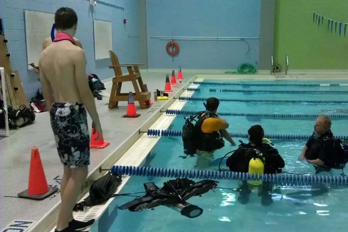 SCUBARaleigh's tweet photo. Ready to explore the ocean like never before? With over 40 years of experience, our team is your go-to for all things scuba. https://t.co/C4oicHsuaW