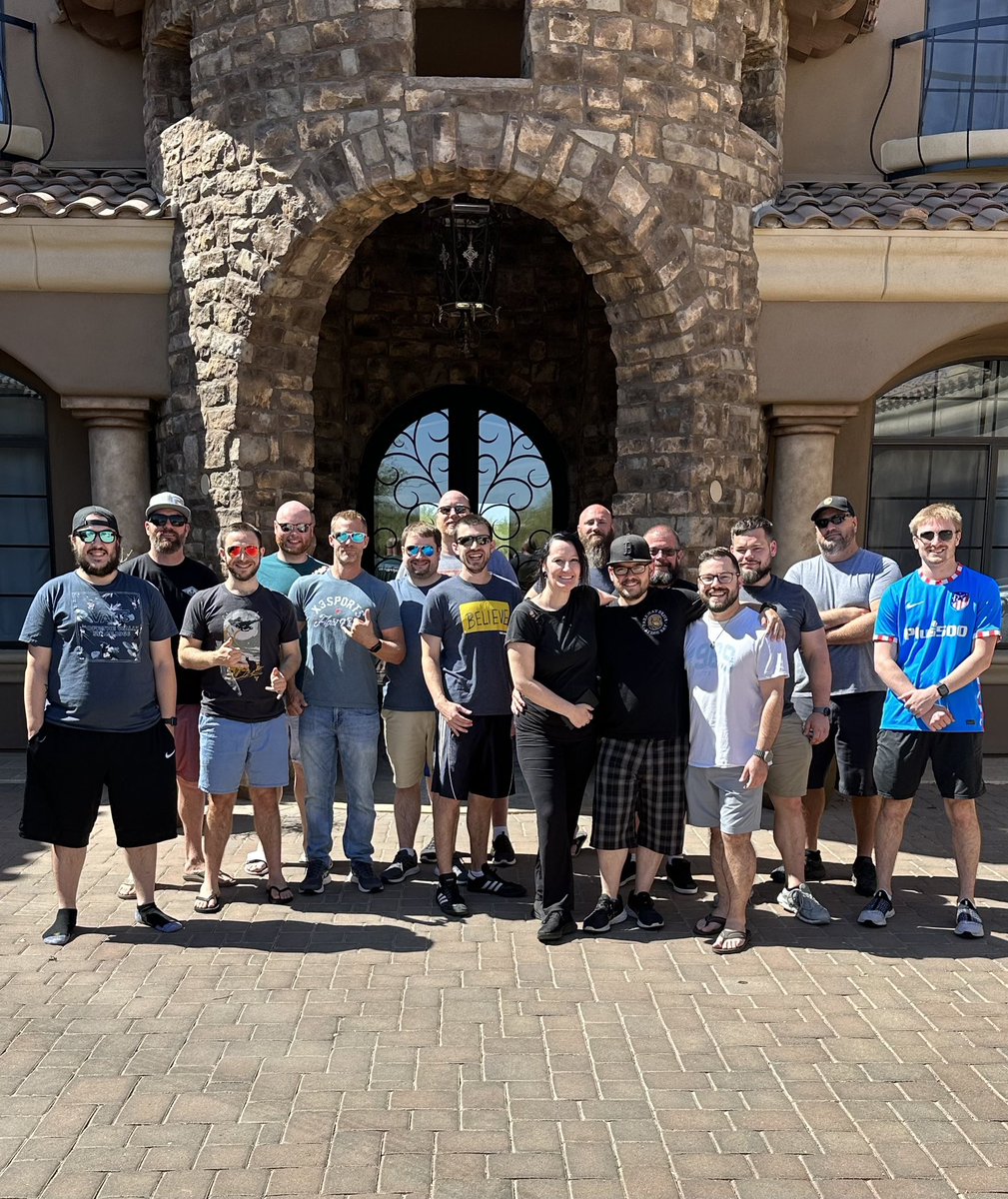 GernaderJake's tweet photo. A group photo of all the “fat 30 year old virgins” who ban you from my chat. https://t.co/s51NrJqeod
