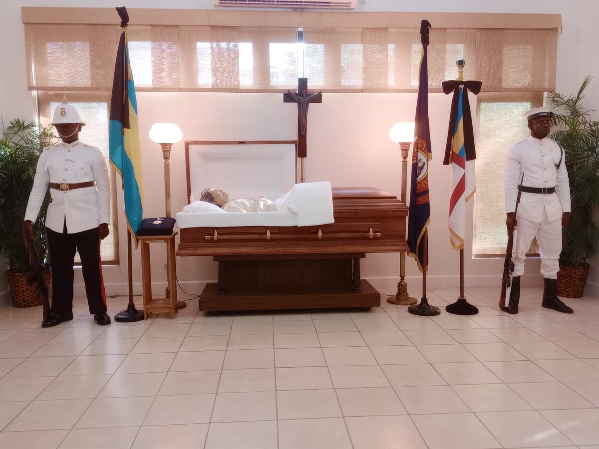 BahamasArchives's tweet photo. Government officials led by Governor General, the Most Hon. Sir Cornelius Smith pay respect to the late Rt. Hon. Dr. Gail Saunders as she lies in state.  A state recognized funeral service will be held Friday July 21st at Christ Church Cathedral 11am broadcast live on ZNS radio. https://t.co/gatWGZnAIs