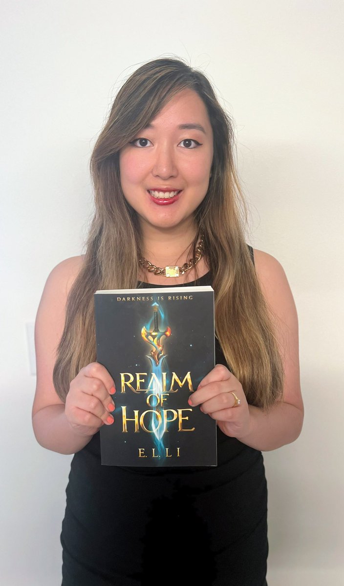 ✒E.L.Li 📚 Author of Realm of Hope tweet media