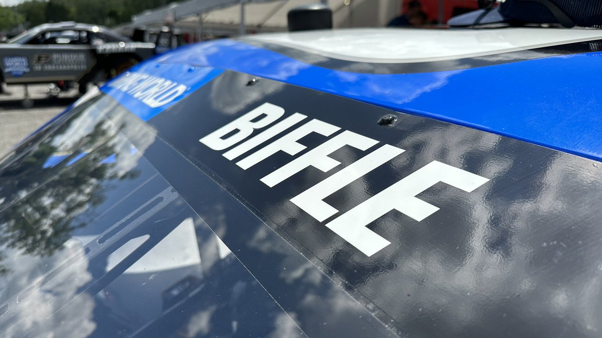 SRXracing's tweet photo. BIFF. IS. BACK.
#CampingWorldSRX https://t.co/eBTIB57iEa